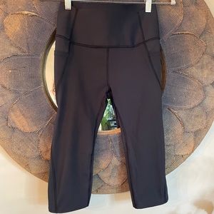 GapFit Sculpt Revolution Workout Pants cropped